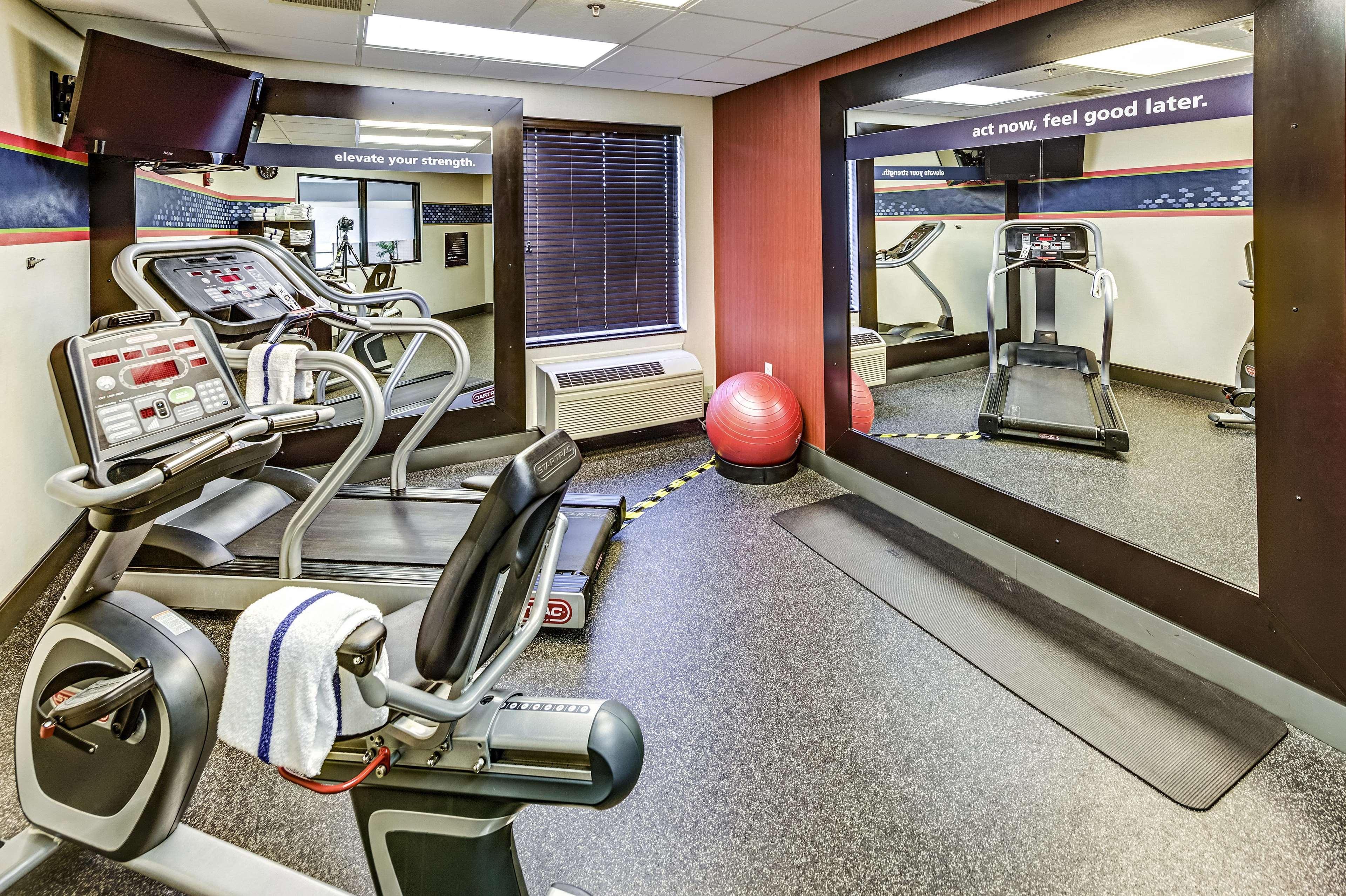 Hampton Inn Columbus I-70E/Hamilton Road Buitenkant foto