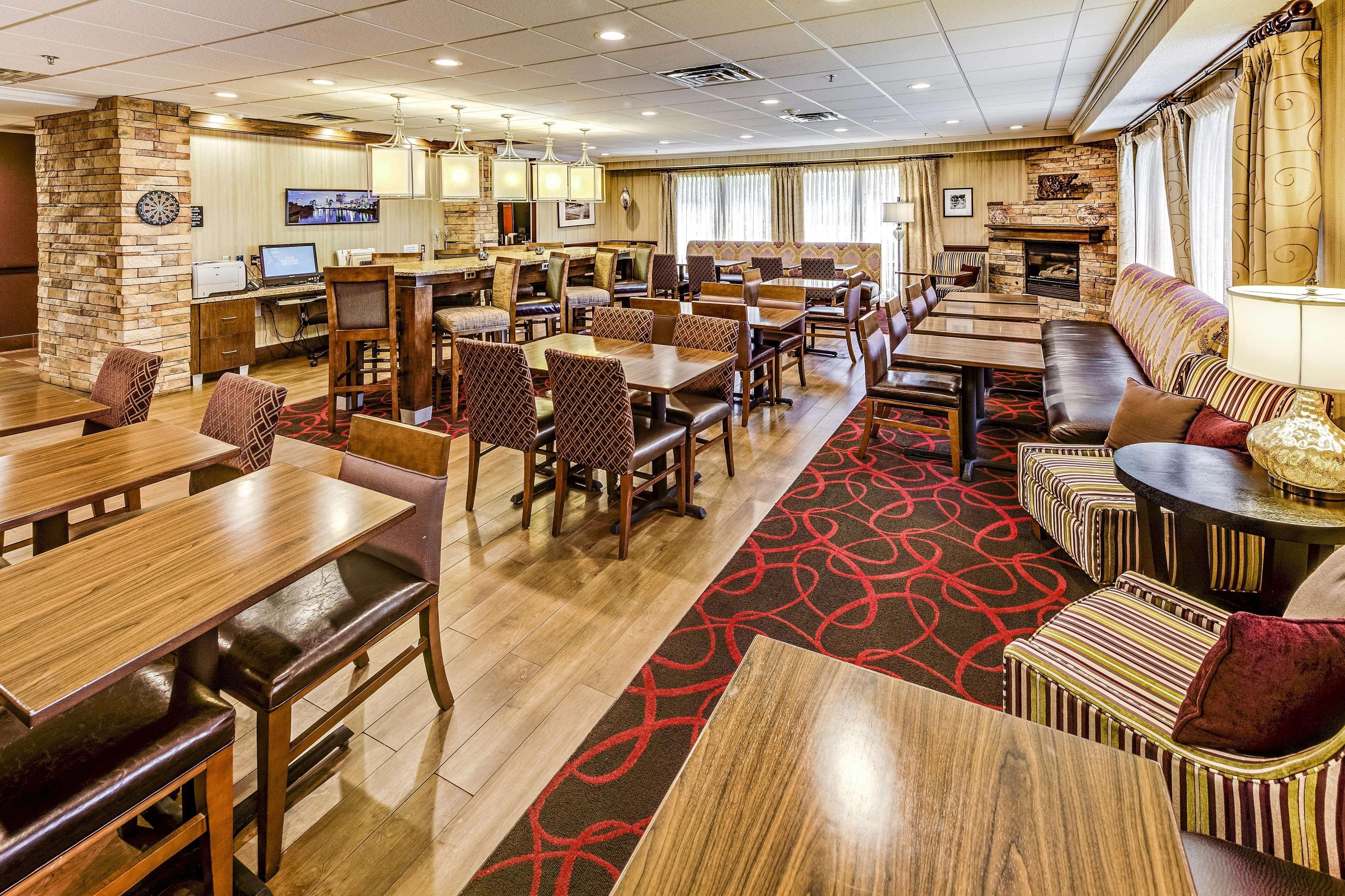 Hampton Inn Columbus I-70E/Hamilton Road Buitenkant foto