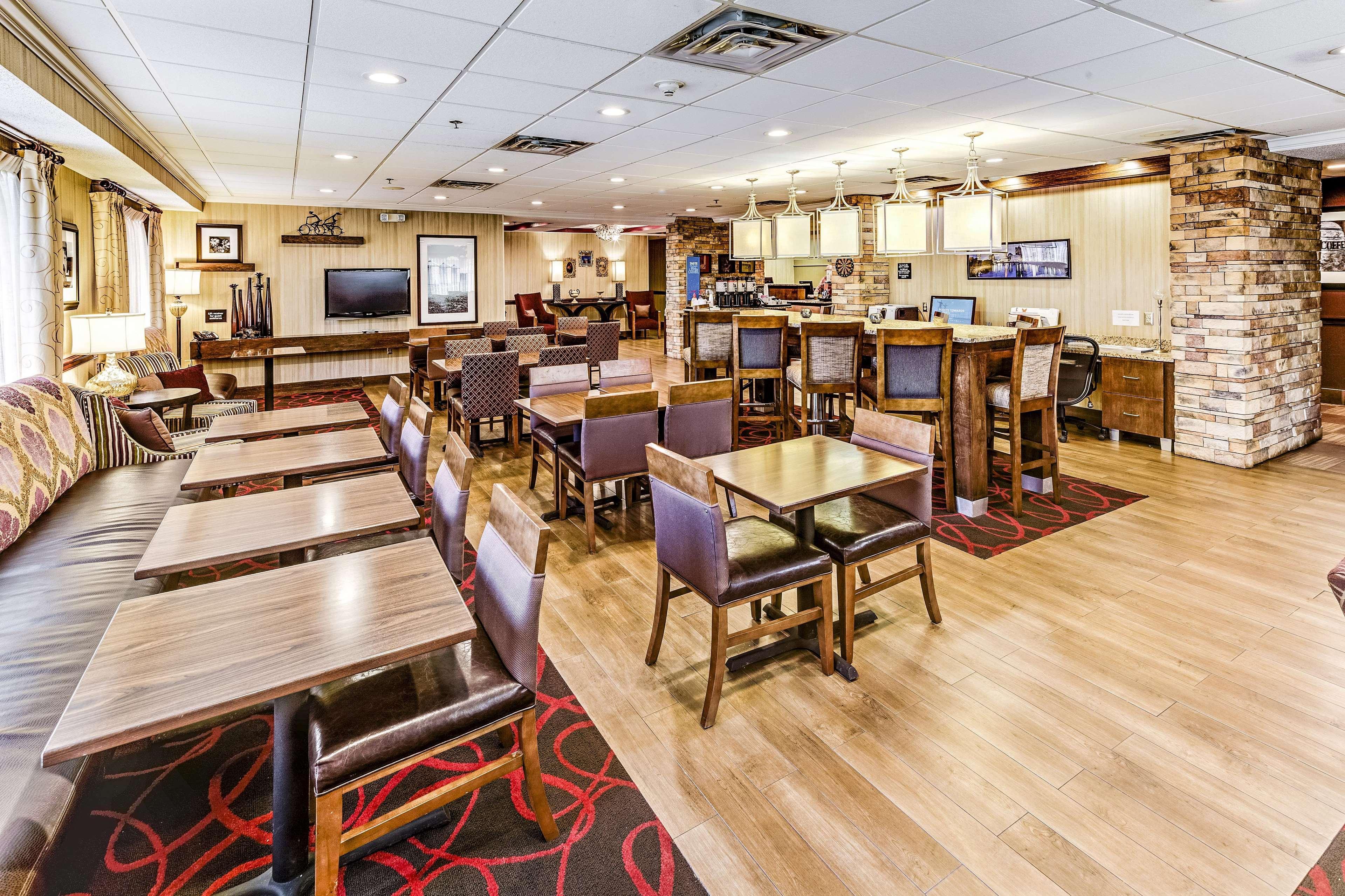 Hampton Inn Columbus I-70E/Hamilton Road Buitenkant foto