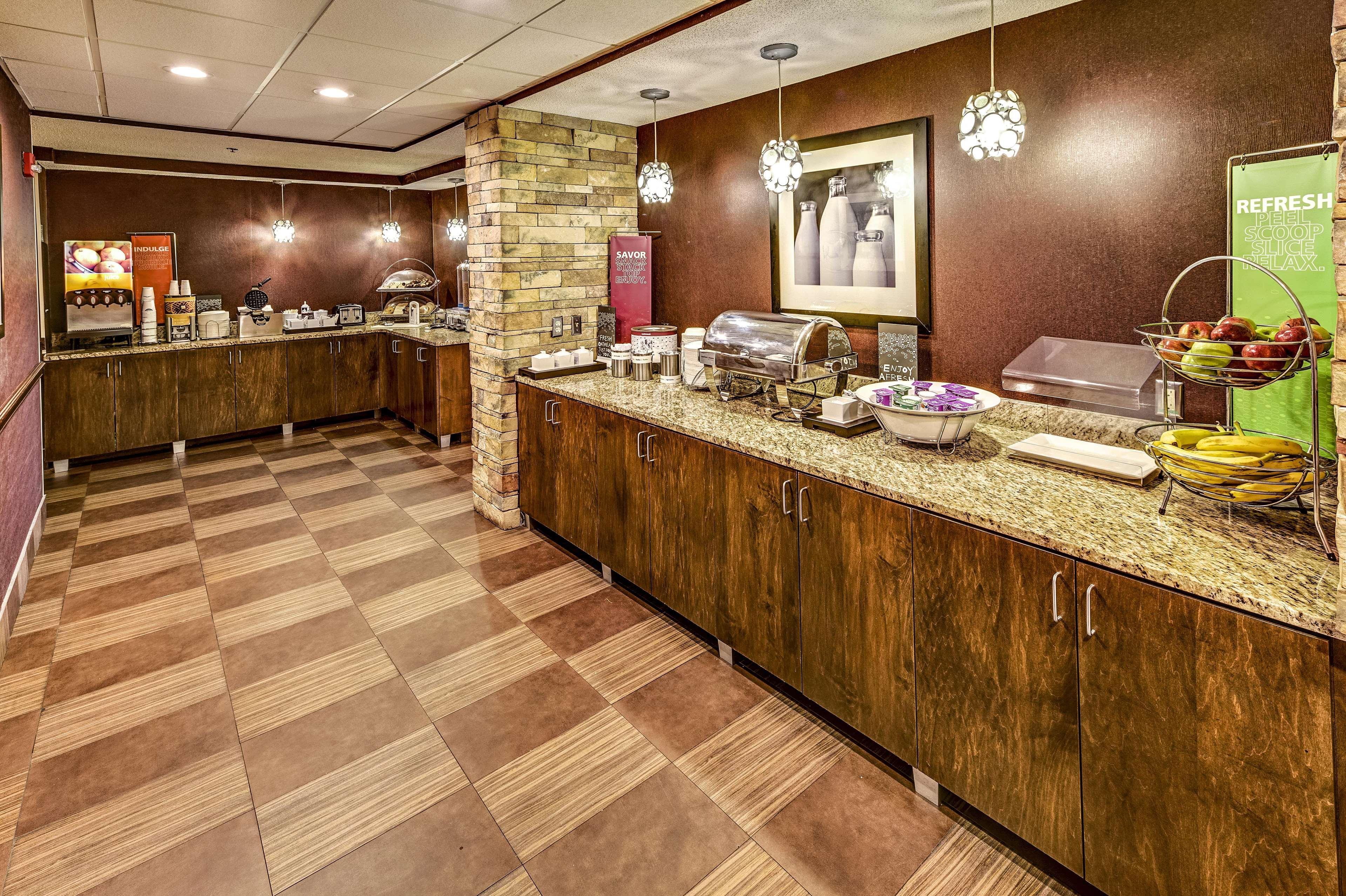 Hampton Inn Columbus I-70E/Hamilton Road Buitenkant foto