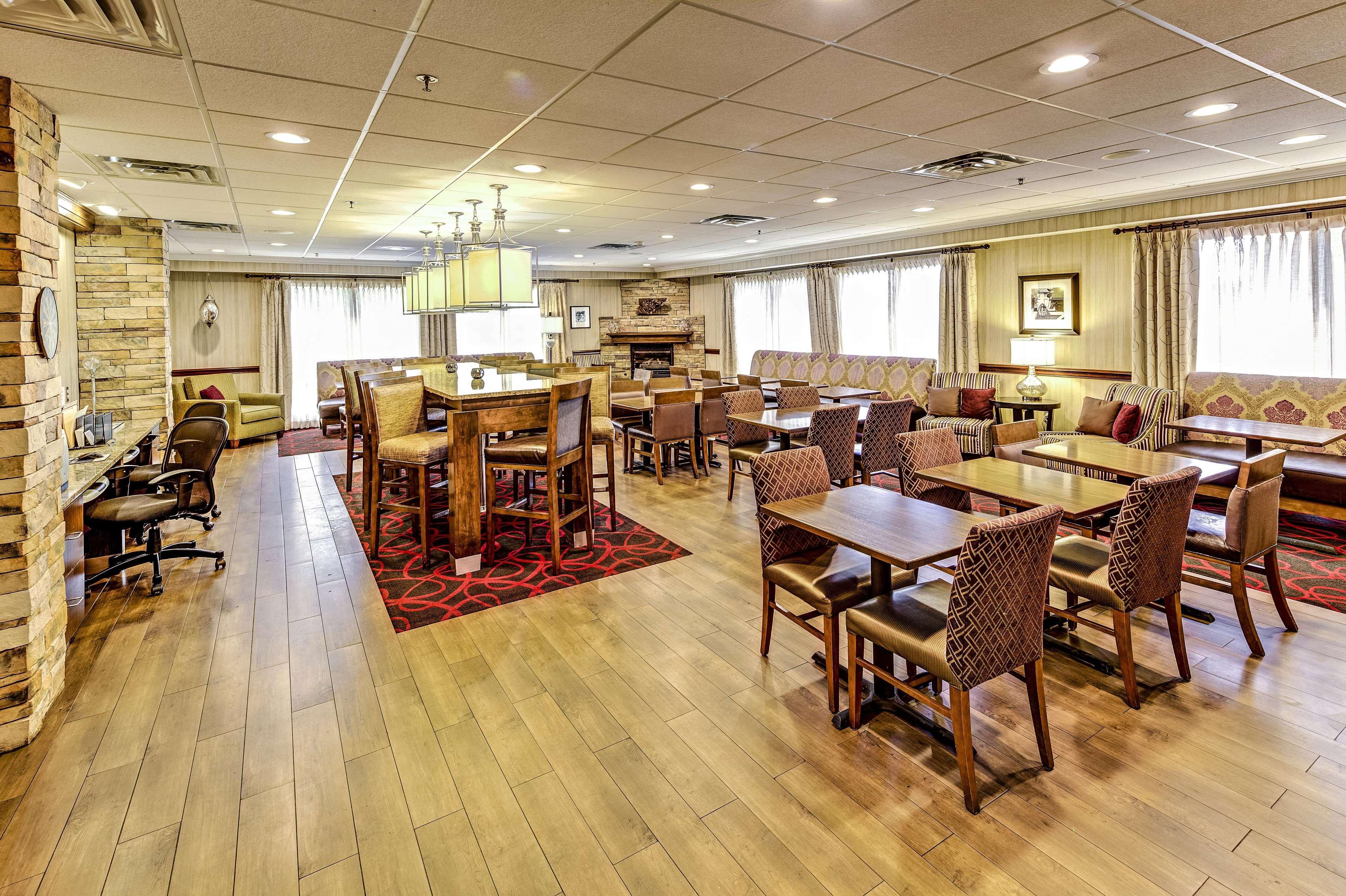 Hampton Inn Columbus I-70E/Hamilton Road Buitenkant foto