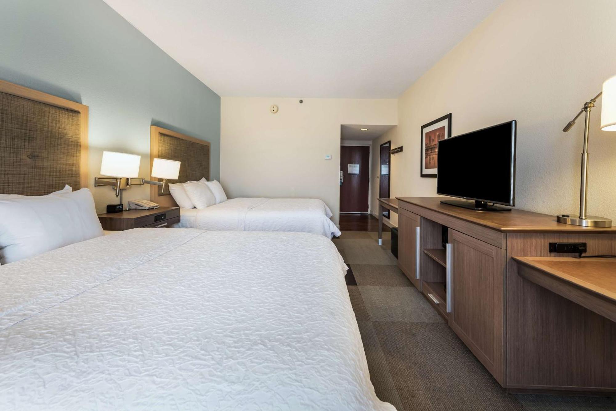 Hampton Inn Columbus I-70E/Hamilton Road Buitenkant foto