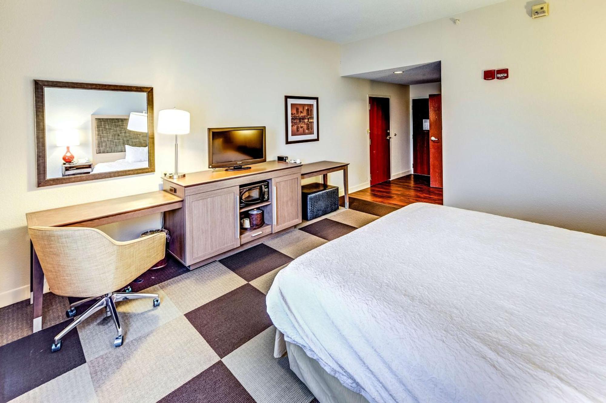 Hampton Inn Columbus I-70E/Hamilton Road Buitenkant foto