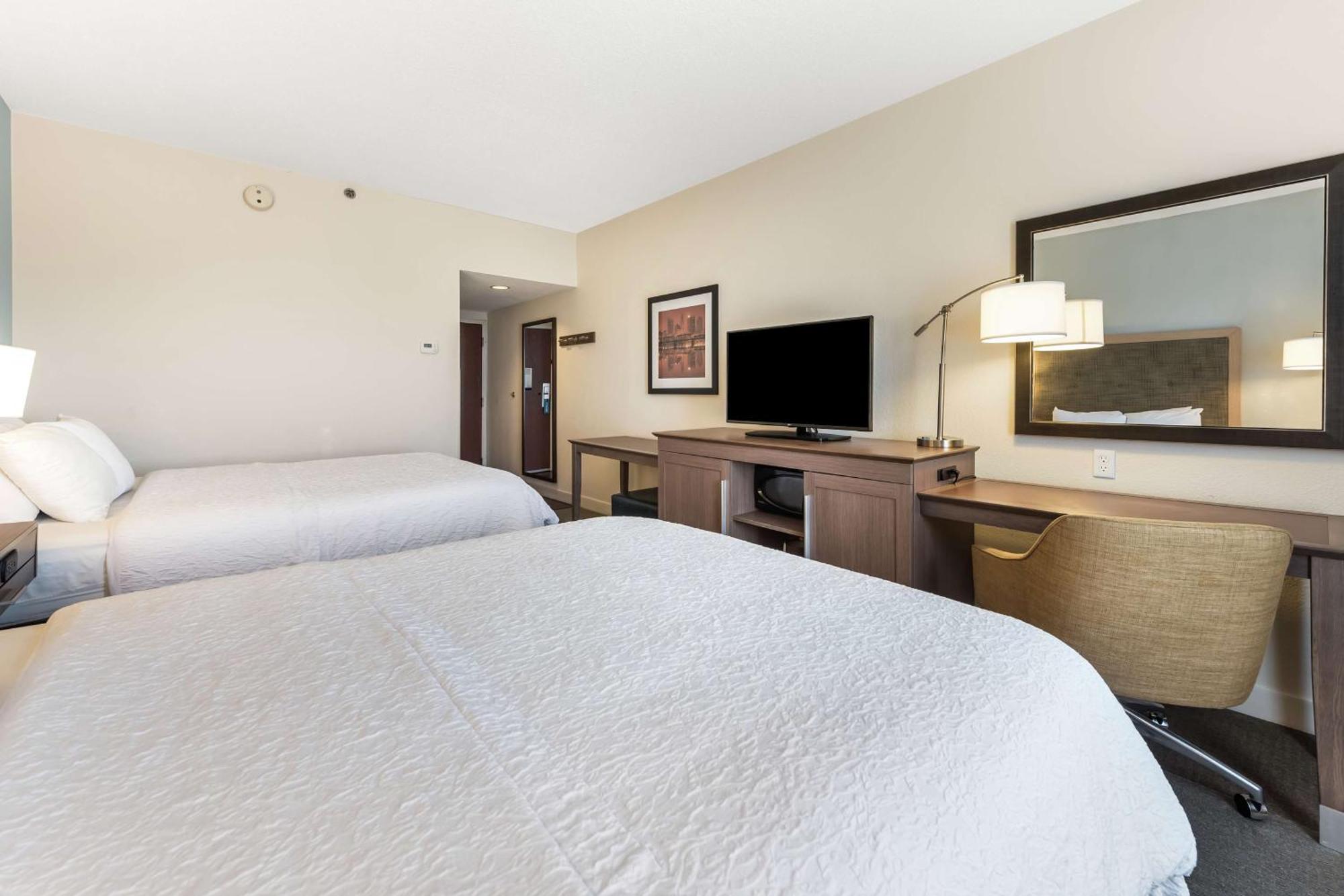 Hampton Inn Columbus I-70E/Hamilton Road Buitenkant foto